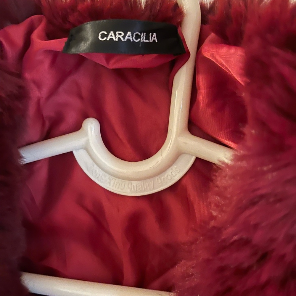 Luxurious Red Faux Fur Shawl - Picture 3 of 5